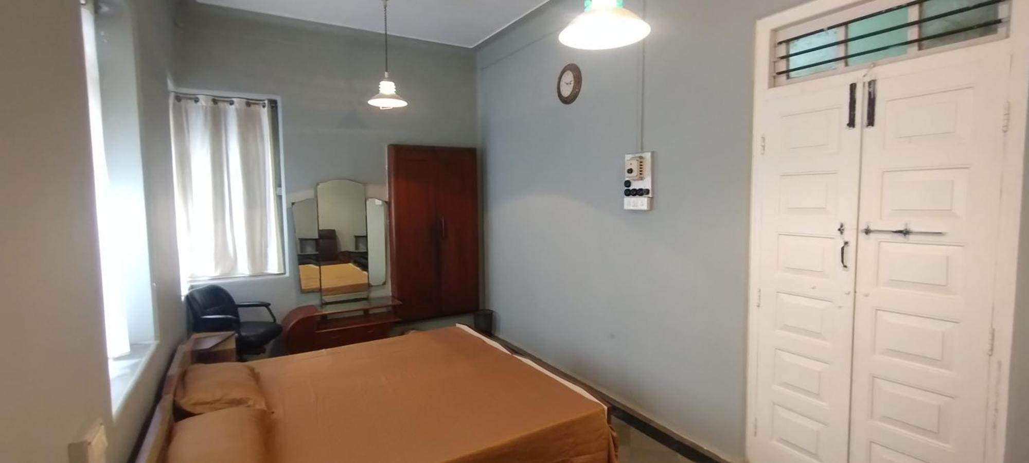 Madhav Bhavan Guest House Pune Bagian luar foto