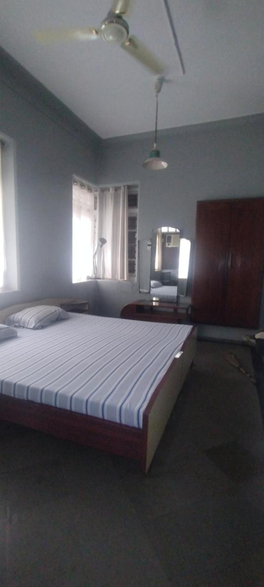 Madhav Bhavan Guest House Pune Bagian luar foto