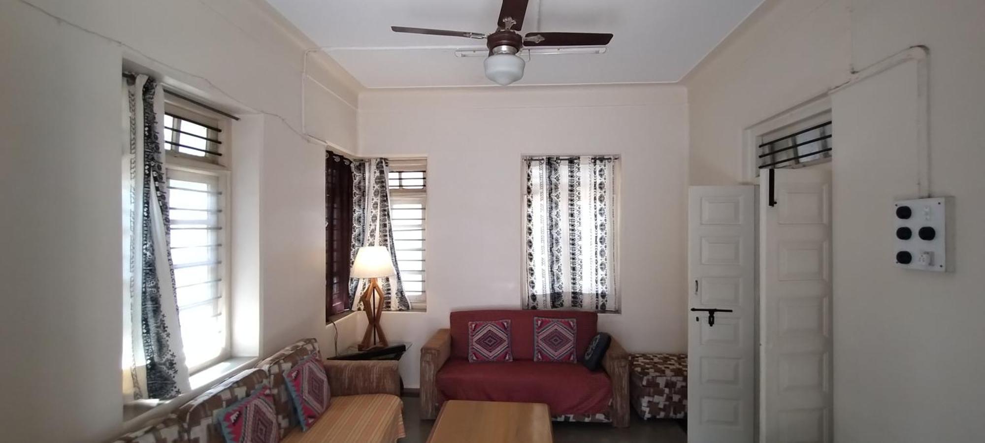Madhav Bhavan Guest House Pune Bagian luar foto