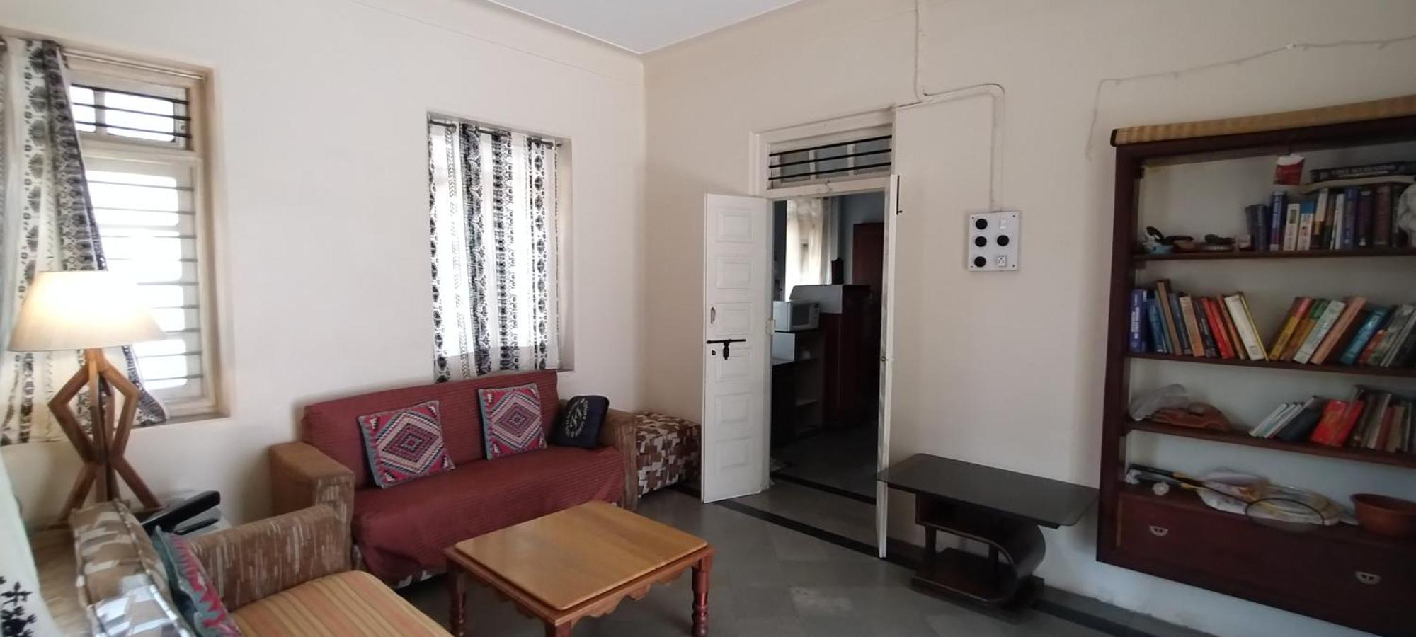 Madhav Bhavan Guest House Pune Bagian luar foto